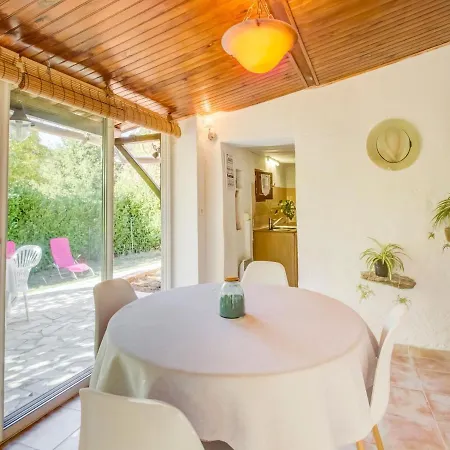 Сasa de vacaciones With Terrace In Les Alpes Berre-des-Alpes